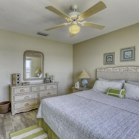 Beach Music - Gorgeous And Gulf Front! Large Deck Allows You To Stargaze With The Waves Crashing Beneath You, Home Dauphin Island Exterior photo
