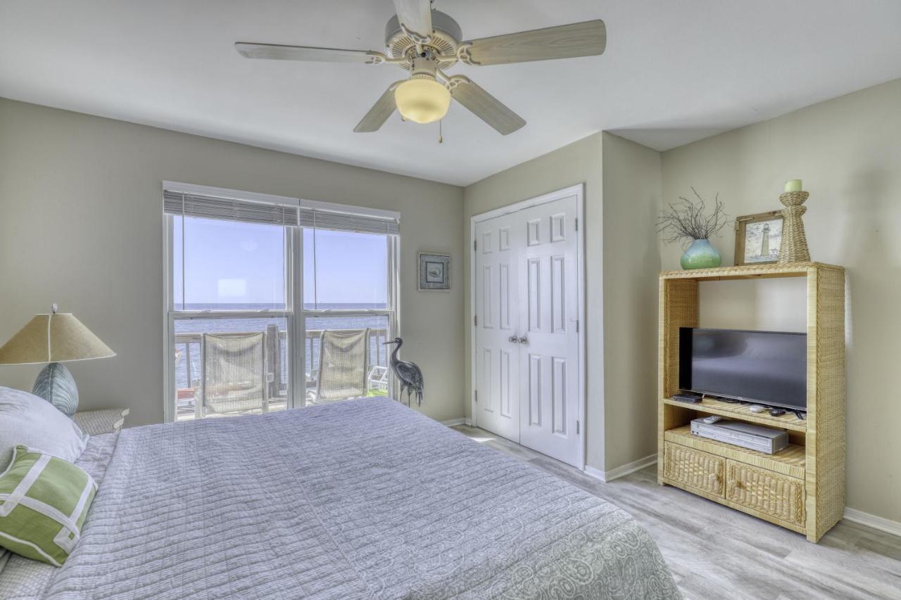 Beach Music - Gorgeous And Gulf Front! Large Deck Allows You To Stargaze With The Waves Crashing Beneath You, Home Dauphin Island Exterior photo