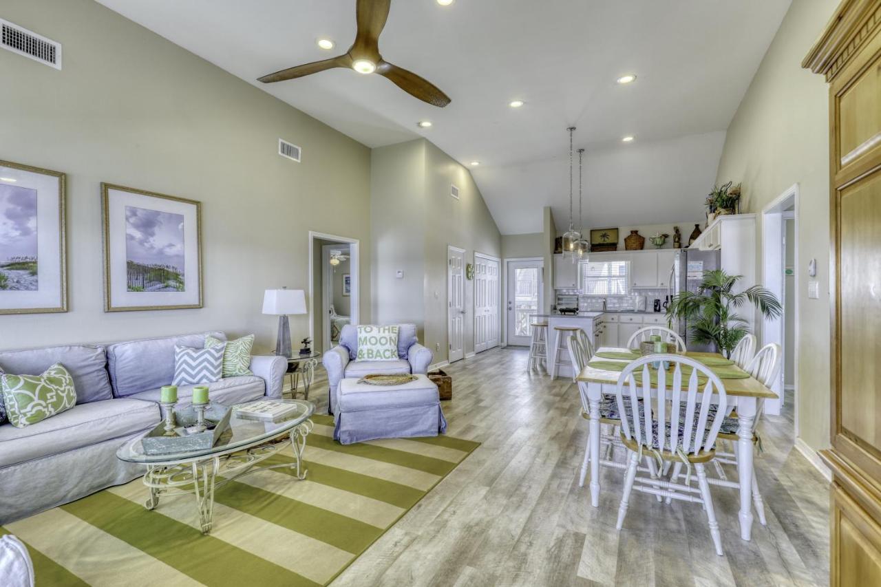 Beach Music - Gorgeous And Gulf Front! Large Deck Allows You To Stargaze With The Waves Crashing Beneath You, Home Dauphin Island Exterior photo